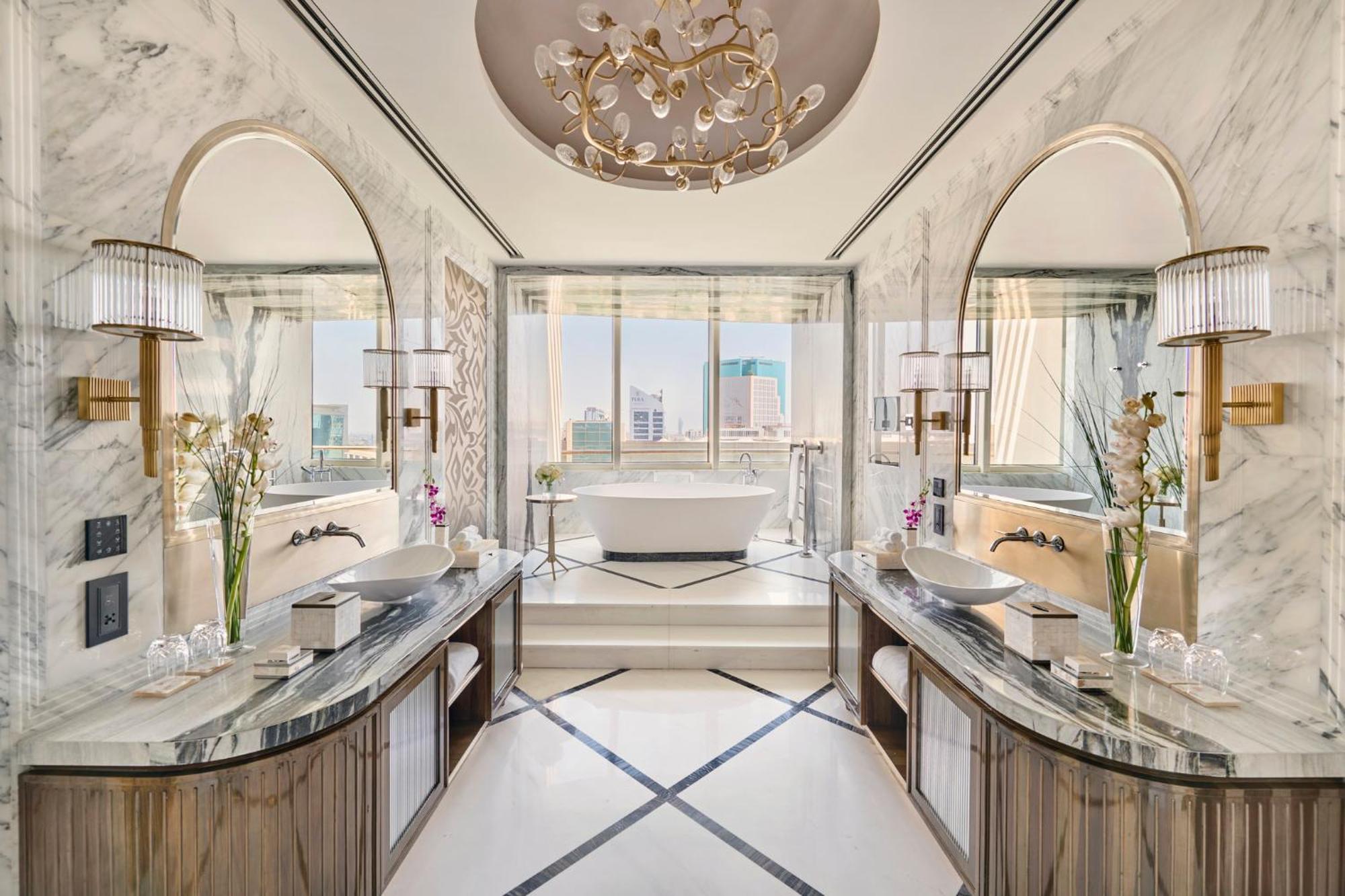 Mandarin Oriental Al Faisaliah, Riadh Exterior foto Bathroom