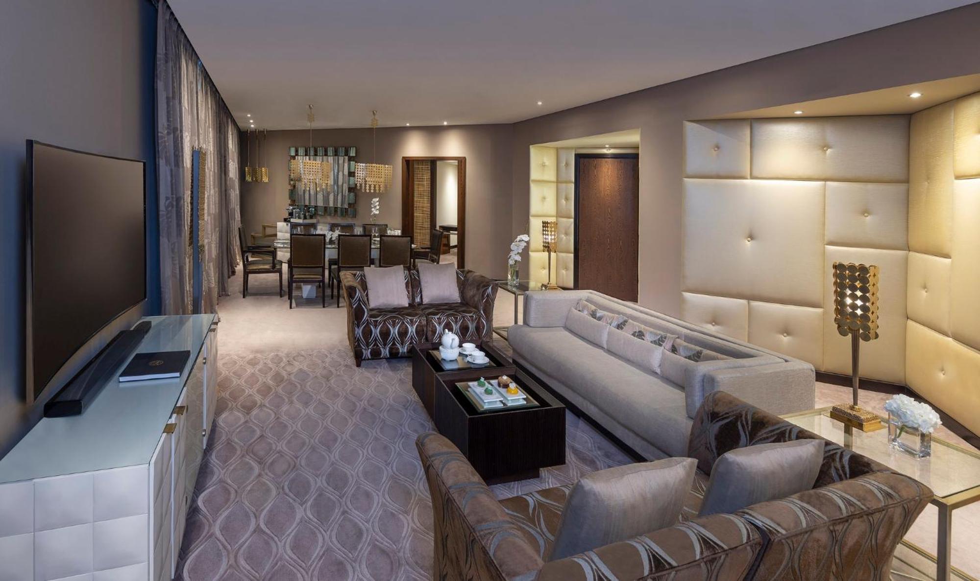 Mandarin Oriental Al Faisaliah, Riadh Exterior foto The living room of a Presidential Suite