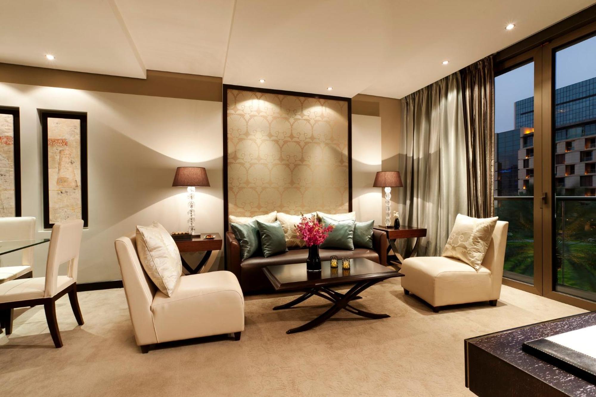 Mandarin Oriental Al Faisaliah, Riadh Exterior foto A living room in a typical apartment