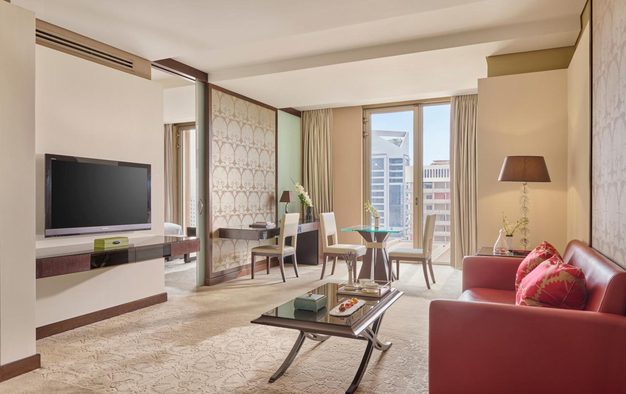 Mandarin Oriental Al Faisaliah, Riadh Exterior foto A suite at the hotel