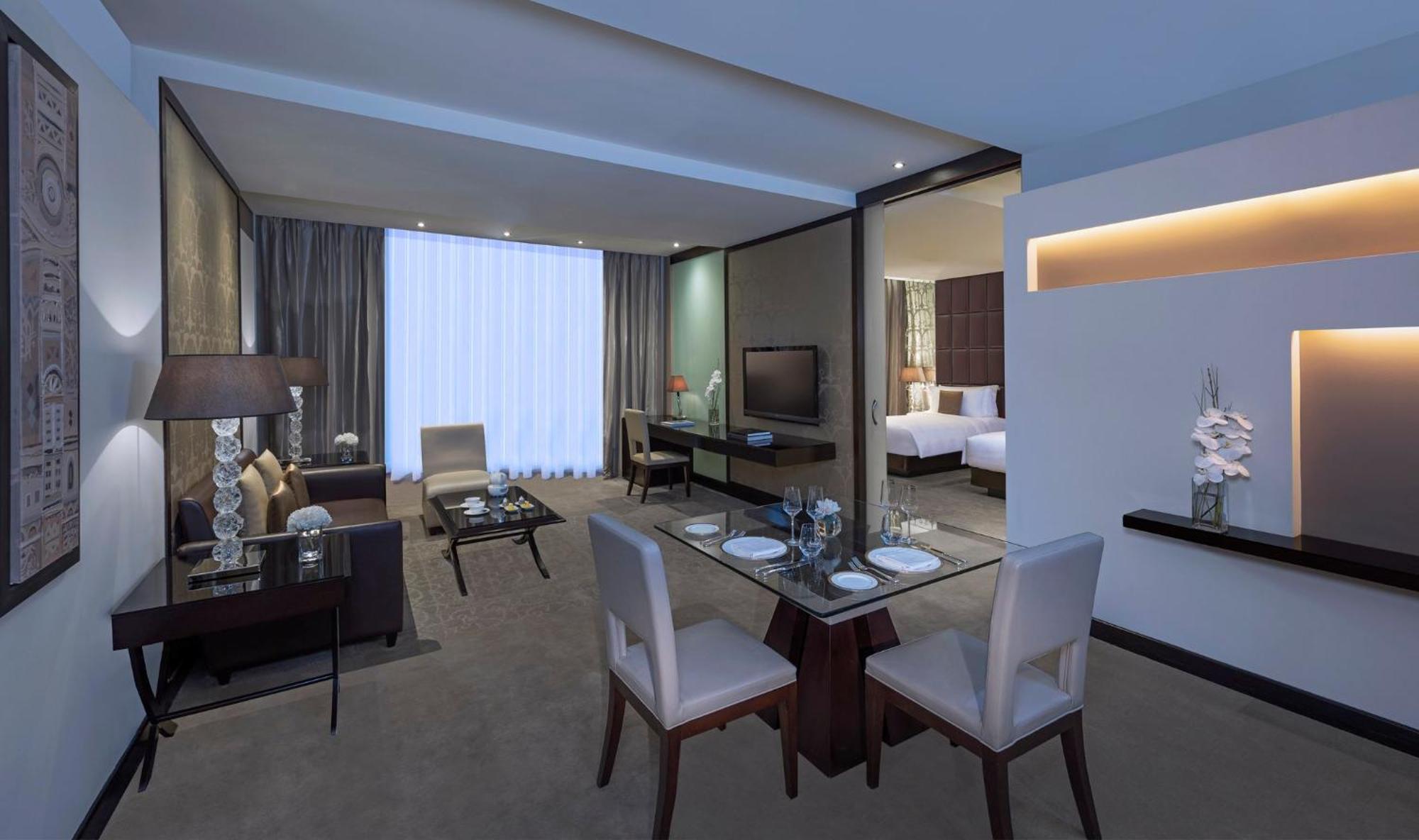 Mandarin Oriental Al Faisaliah, Riadh Exterior foto A suite at the hotel